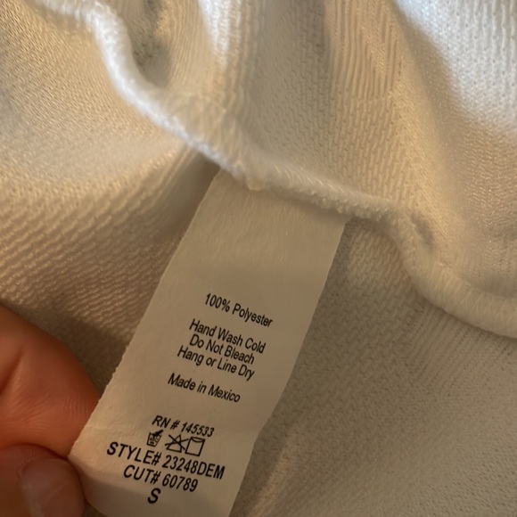 White knot dot top - Picture 4 of 4